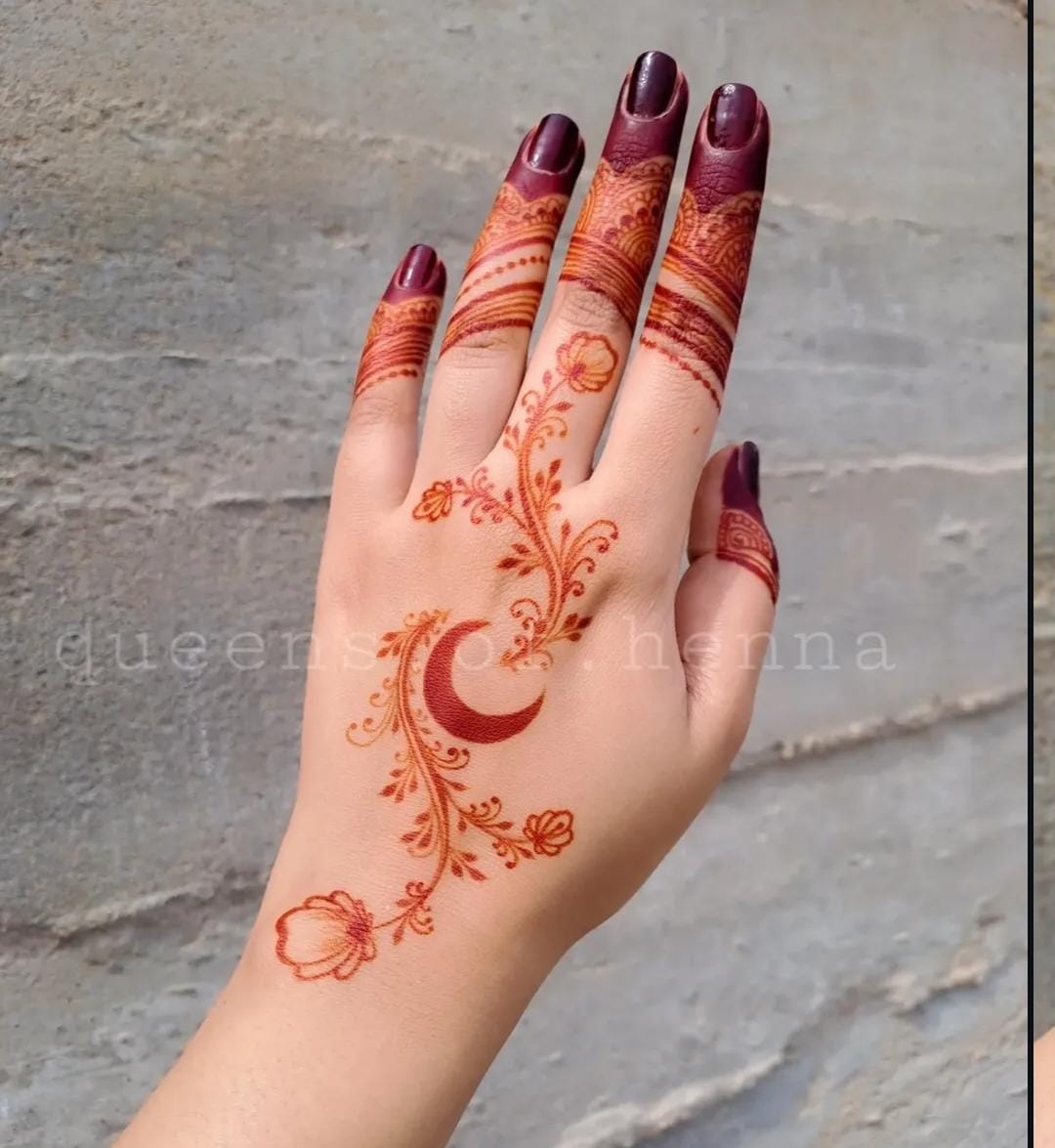 Another elegant Mehndi design for Eid.